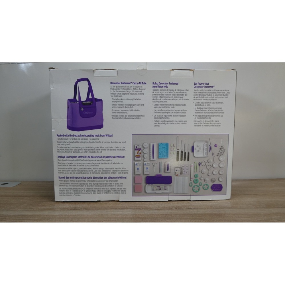 Wilton Ultimate Decorating Set Tool Kit 216 Pieces - Picture 4 of 5